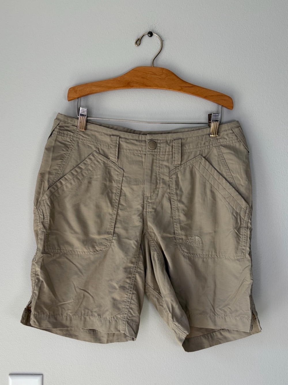 The North Face Women’s Khaki Tan Nylon Hiking Shorts Outdoor Athletic Breathable - Picture 10 of 10